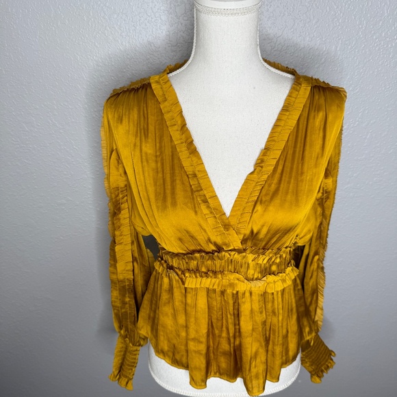 o.p.t Gold Tianna Ruffle V-Neck Blouse - XL  - ruffle details - Picture 1 of 6